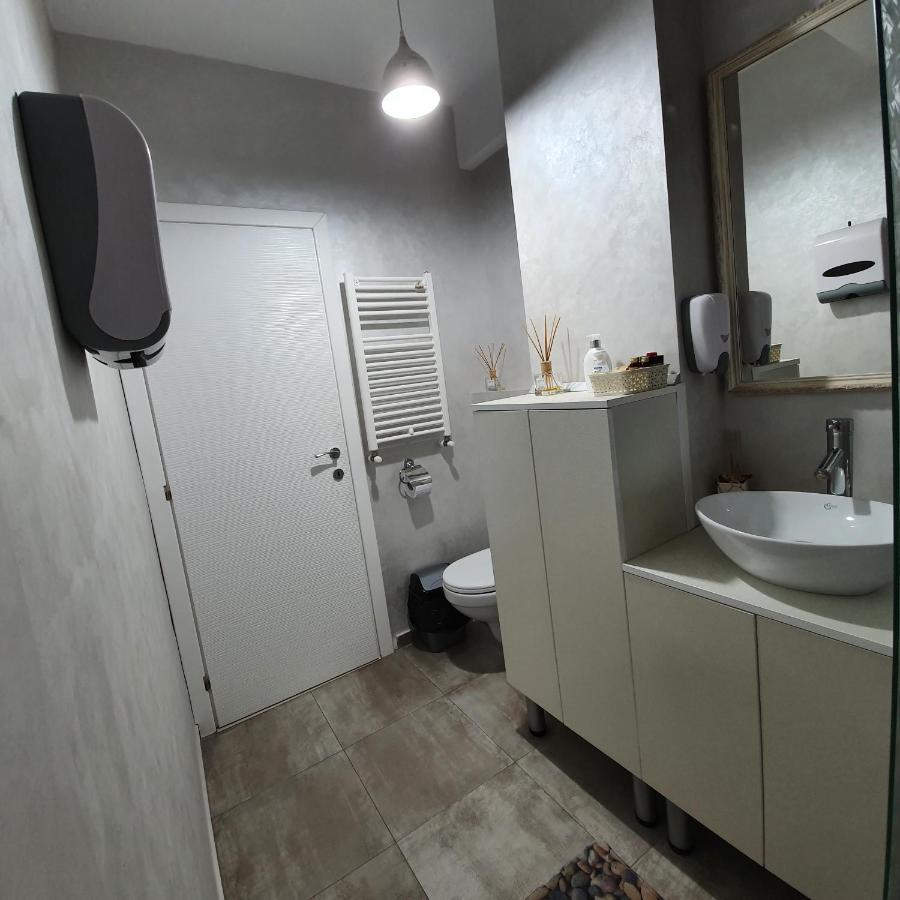 Sarah Apartment コンスタンツァ エクステリア 写真