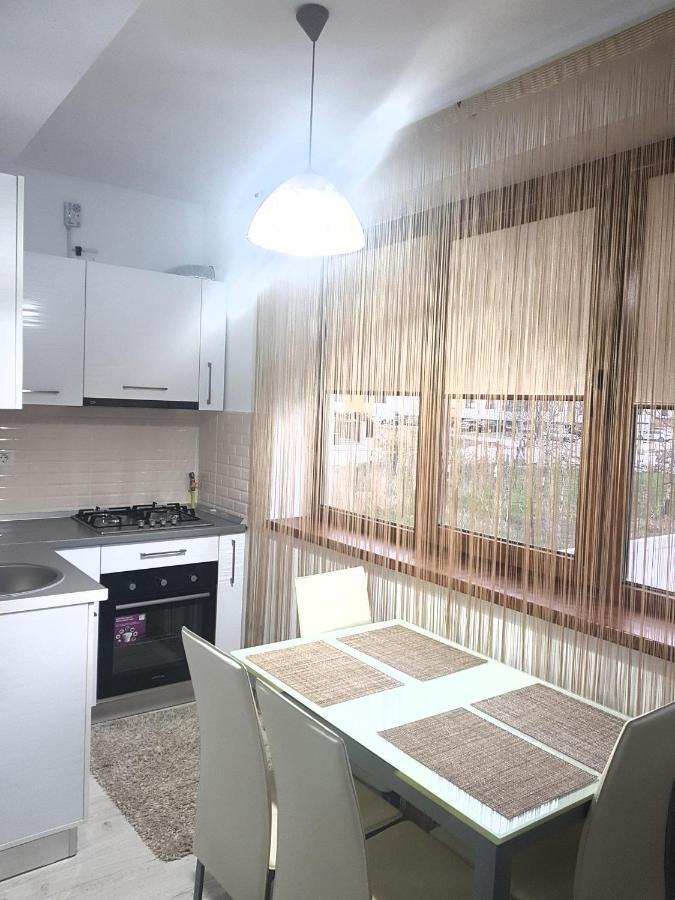 Sarah Apartment コンスタンツァ エクステリア 写真