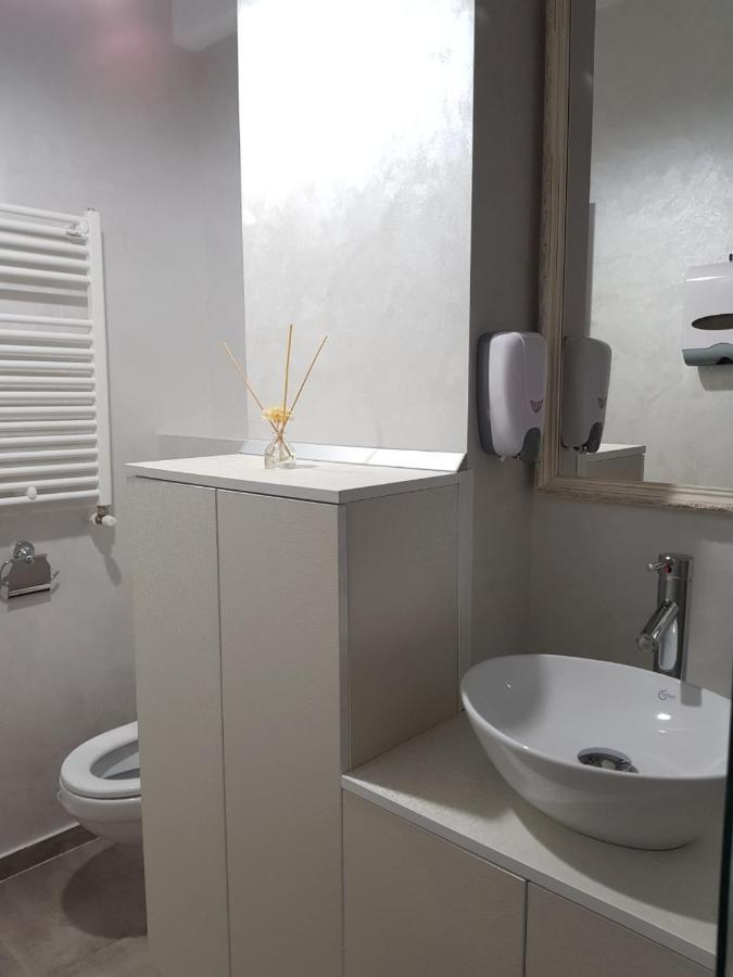 Sarah Apartment コンスタンツァ エクステリア 写真